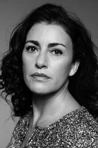 María Olga Matte in Alberto: ¿Quién sabe cuánto cuesta hacer un ojal?