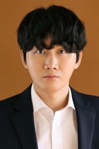 Lee Yong-jin in Agents of Mystery