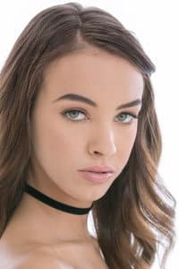 Charity Crawford in Jeunes et mignonnes