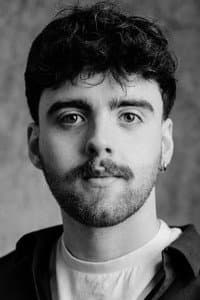Ian O'Reilly in Dating Amber