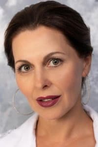 Irina Sotikova in Травести