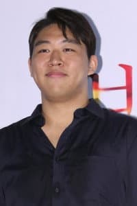 Choi Joon-ha in 야간비행