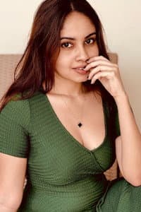 Yohani Hettiarachchi in Happy Birthday
