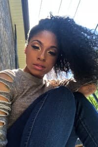 Tiffany Harris in Halt