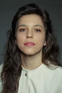 Sara Antunes in Frinéia
