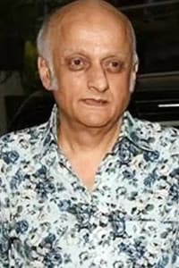 Mukesh Bhatt in Manzilein Aur Bhi Hain