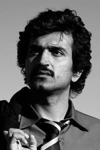 Dinker Sharma in Mard Mombatti