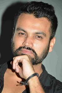 Tilak Shekar in Family Pack
