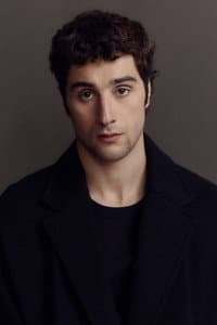Agustín Della Corte in Linda