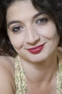 Sophie Balabanian in Frágil Como o Mundo