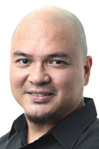 Julienne Mendoza in Motorsiklo