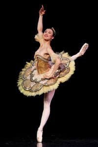 Ako Kondo in Coppélia