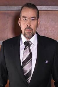 Cristóbal Errazúriz in Naranjas Sin Piel