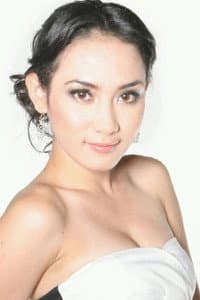 Diah Cempaka Sari in Pocong Kesetanan!