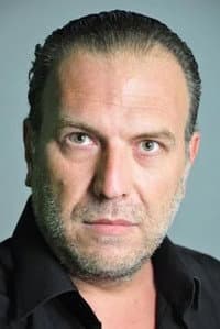 Yaşar Aydınlıoğlu in Kiki: Lanet-i Cin
