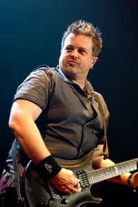 Galen Henson in Joe Satriani - Satriani Live