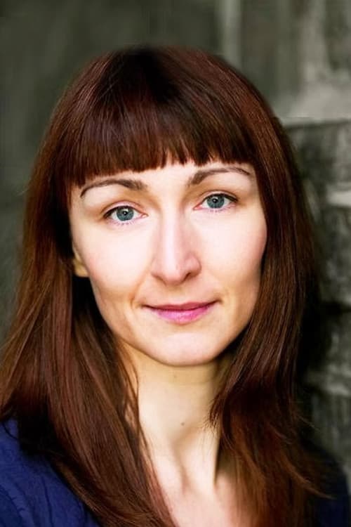 Carys Lewis foto