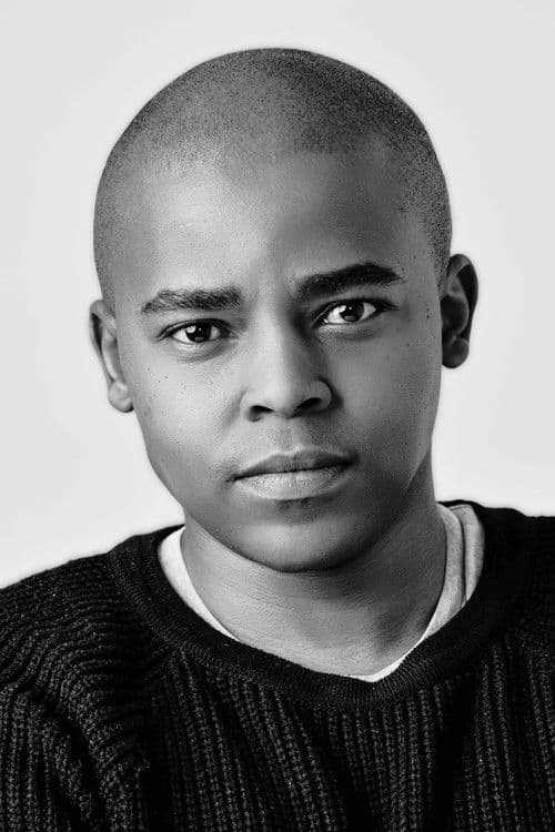 Loyiso Macdonald foto