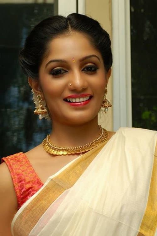 Arya Babu foto