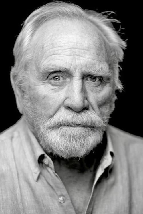 James Cosmo foto
