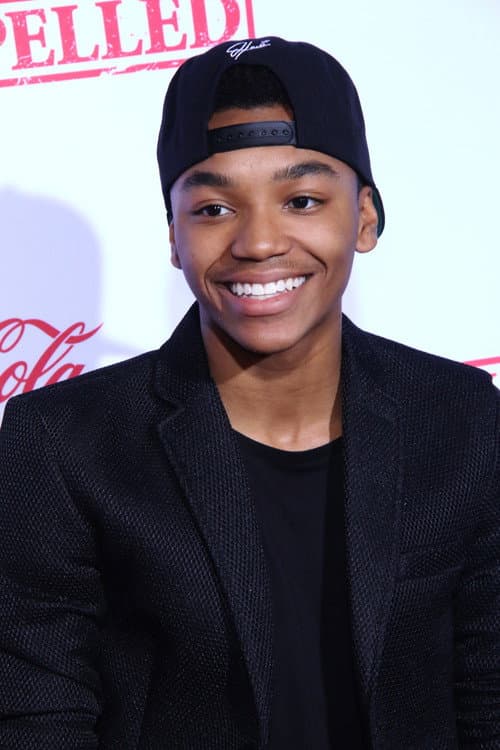 Josh Levi foto