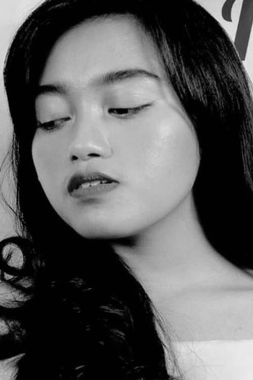 Indira Kalistha foto