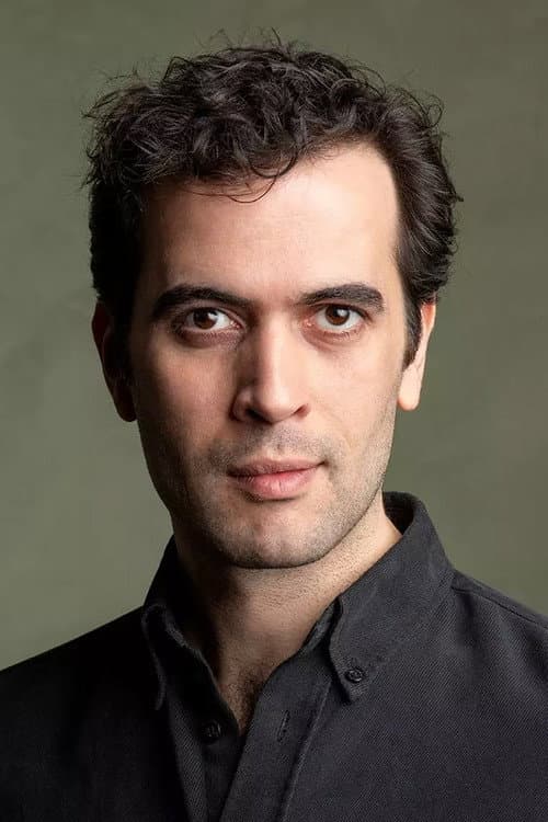 Uygar Özçelik foto