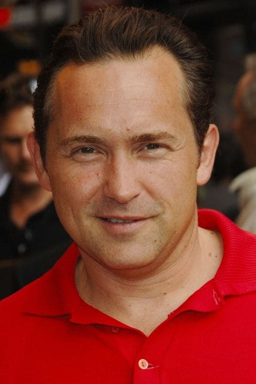 Casey Siemaszko foto