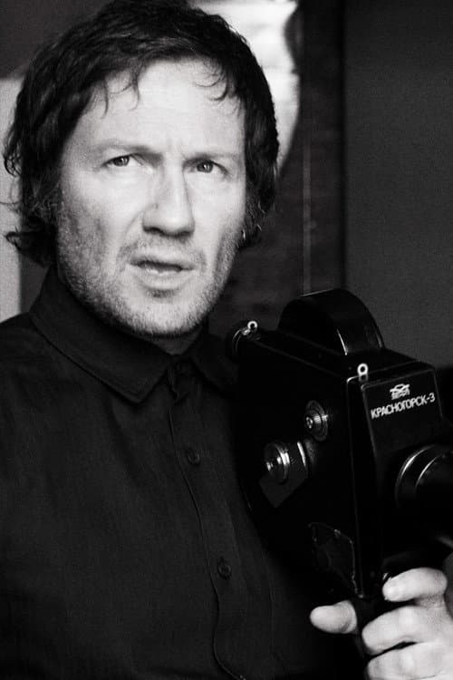 Kirill Mikhanovsky foto