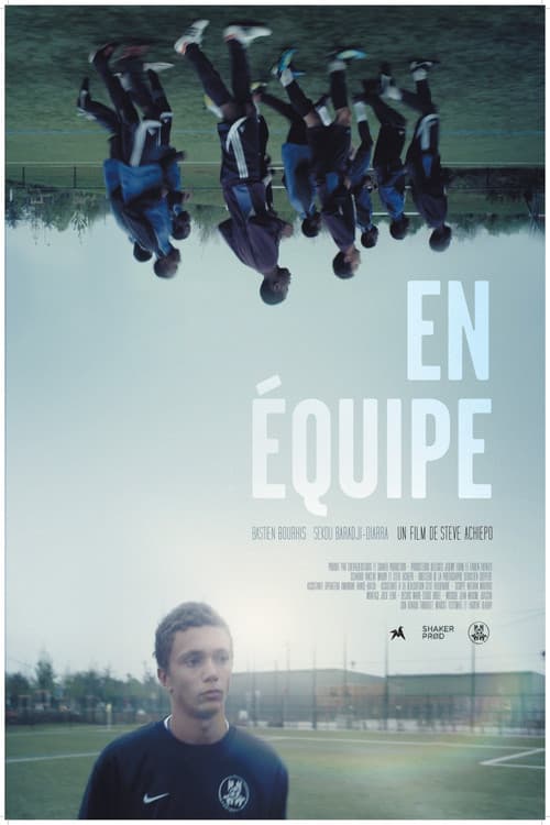 En équipe (2012) poster