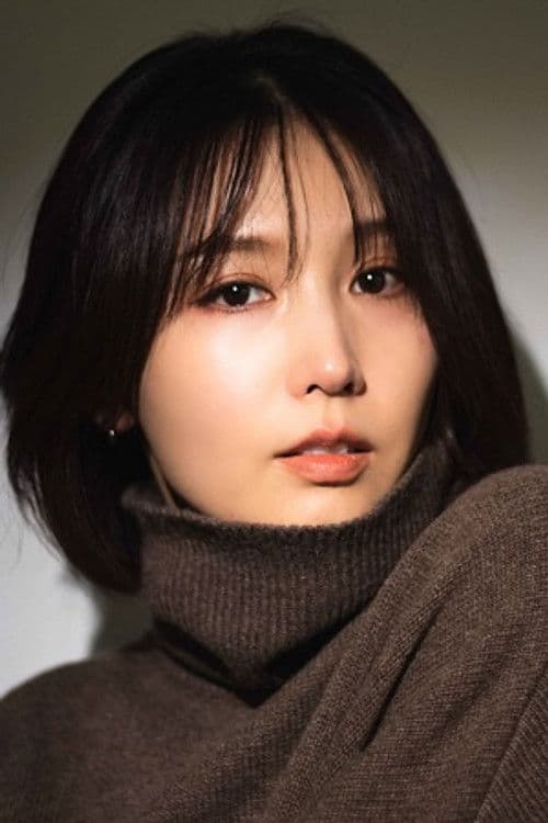三津谷葉子 foto