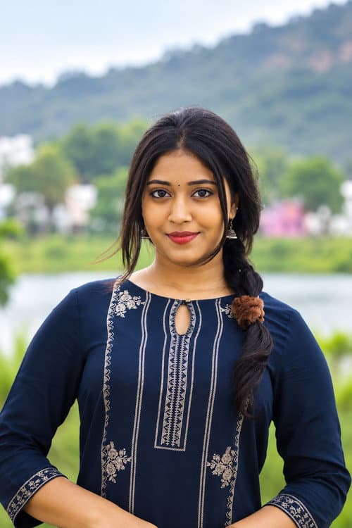 Krithika foto