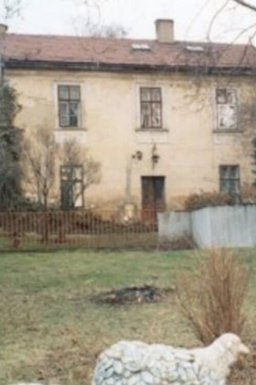 Une maison à Prague (1998) poster
