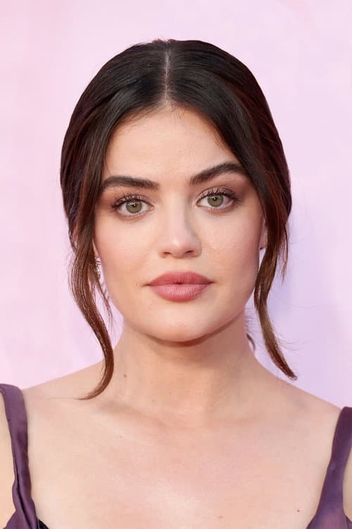 Lucy Hale foto