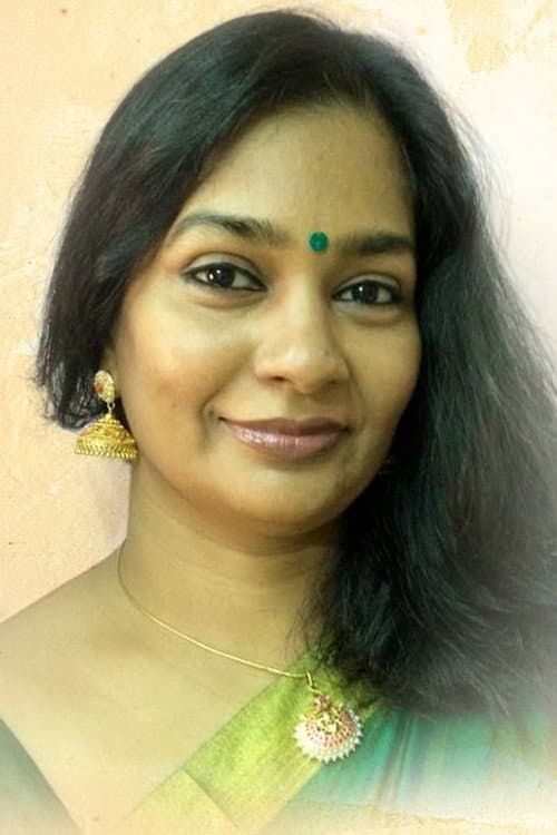Aadhira Pandilakshmi foto
