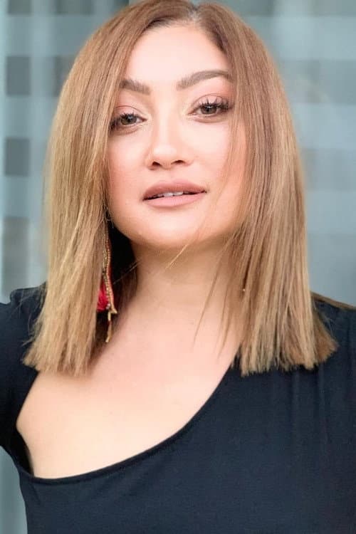 Zümrüd Bədəlova foto