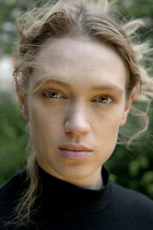 Alena Yiv foto