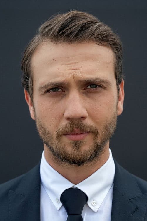 Aras Bulut İynemli foto