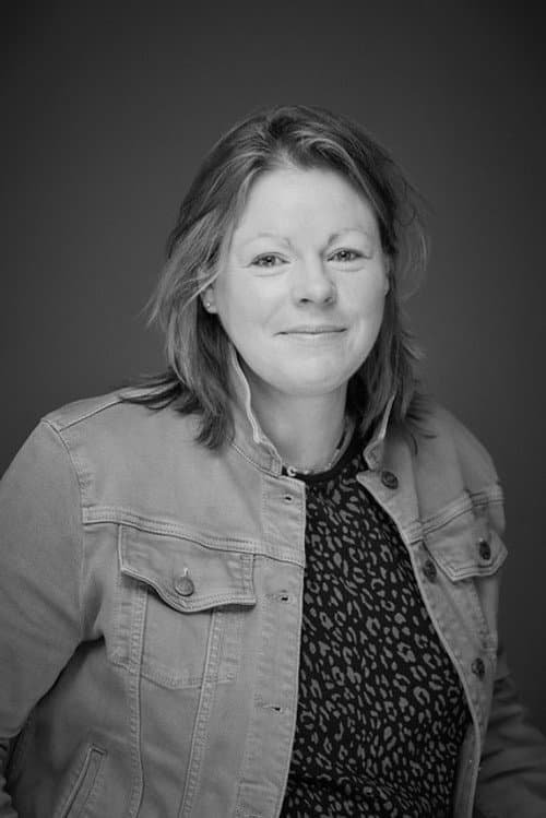 Jo Lewis foto