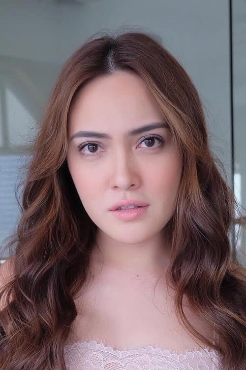 Shandy Aulia foto
