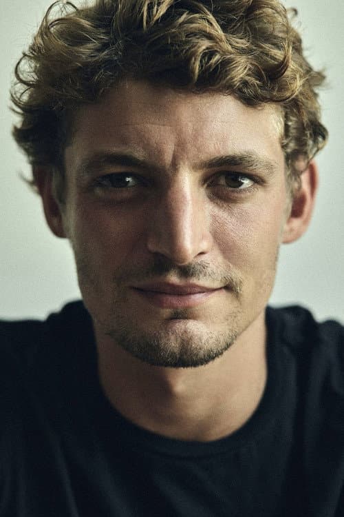 Niels Schneider foto