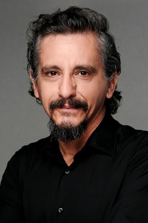 Miguel Iza foto