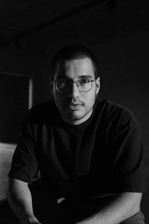 Deniz Göçmen foto