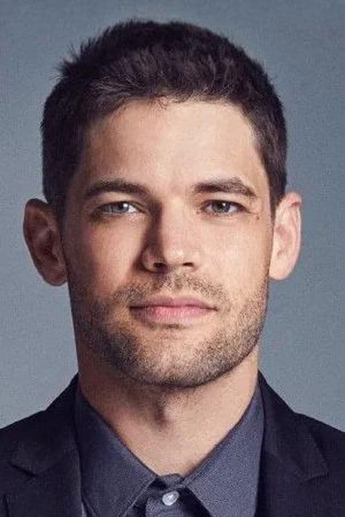 Jeremy Jordan foto