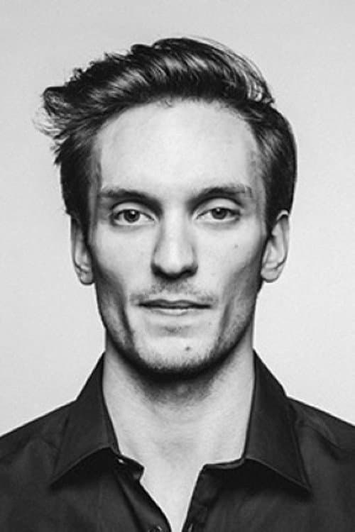 Artemy Belyakov foto