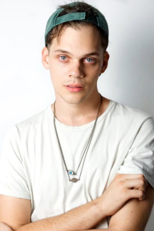 George Clanton foto