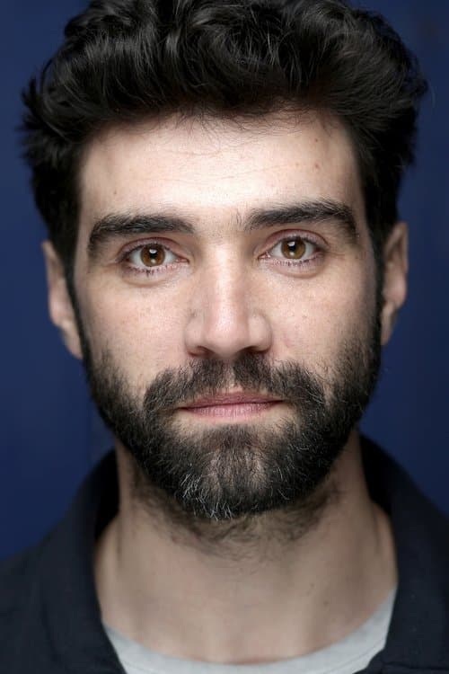 Alec Secăreanu foto