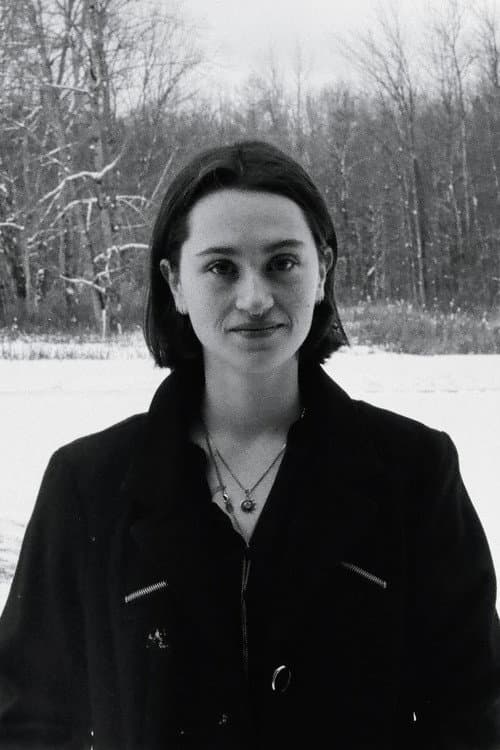 Emma Baker foto