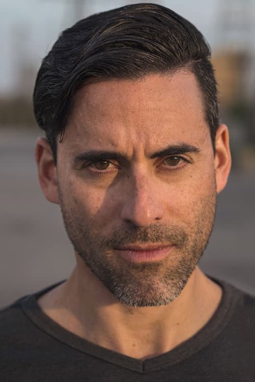 Adam Daniel Mezei foto