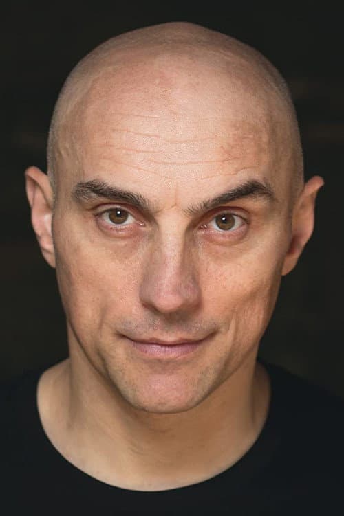 Tony Naumovski foto